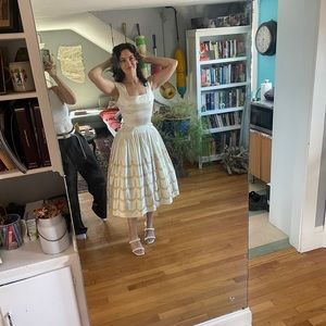 Stunning vintage wedding dress